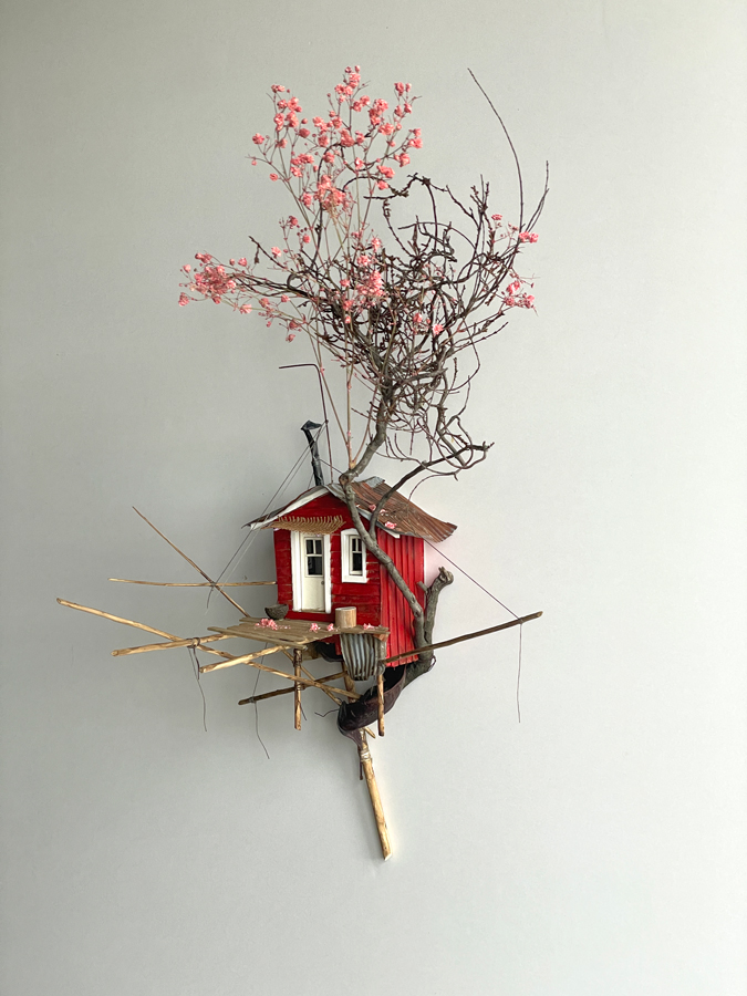 Sculpture cabane David Mansot Galerie XXIe Montbrison upcycling